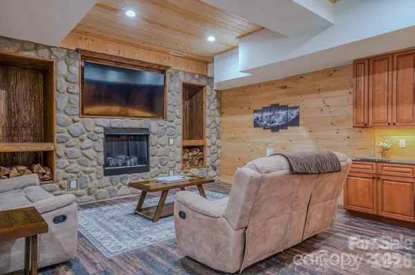 $1,400,000 | 1416 Southpointe Drive, Unit 67, Morganton, NC 28655