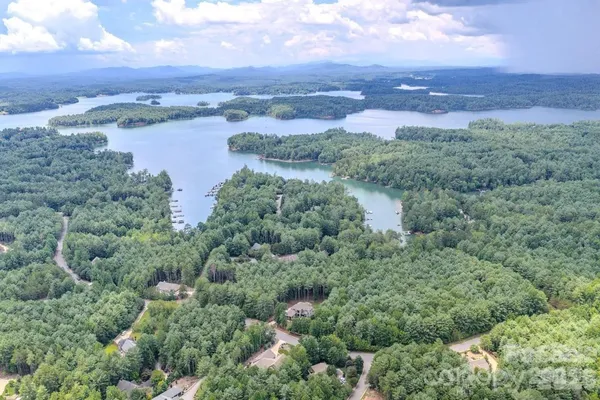 $1,400,000 | 1416 Southpointe Drive, Unit 67, Morganton, NC 28655