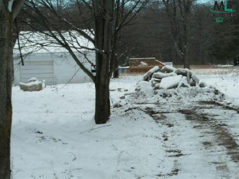 2398 Arlington Road Columbus, MI 48063 - Photo 3 of 5 932758-2.JPG