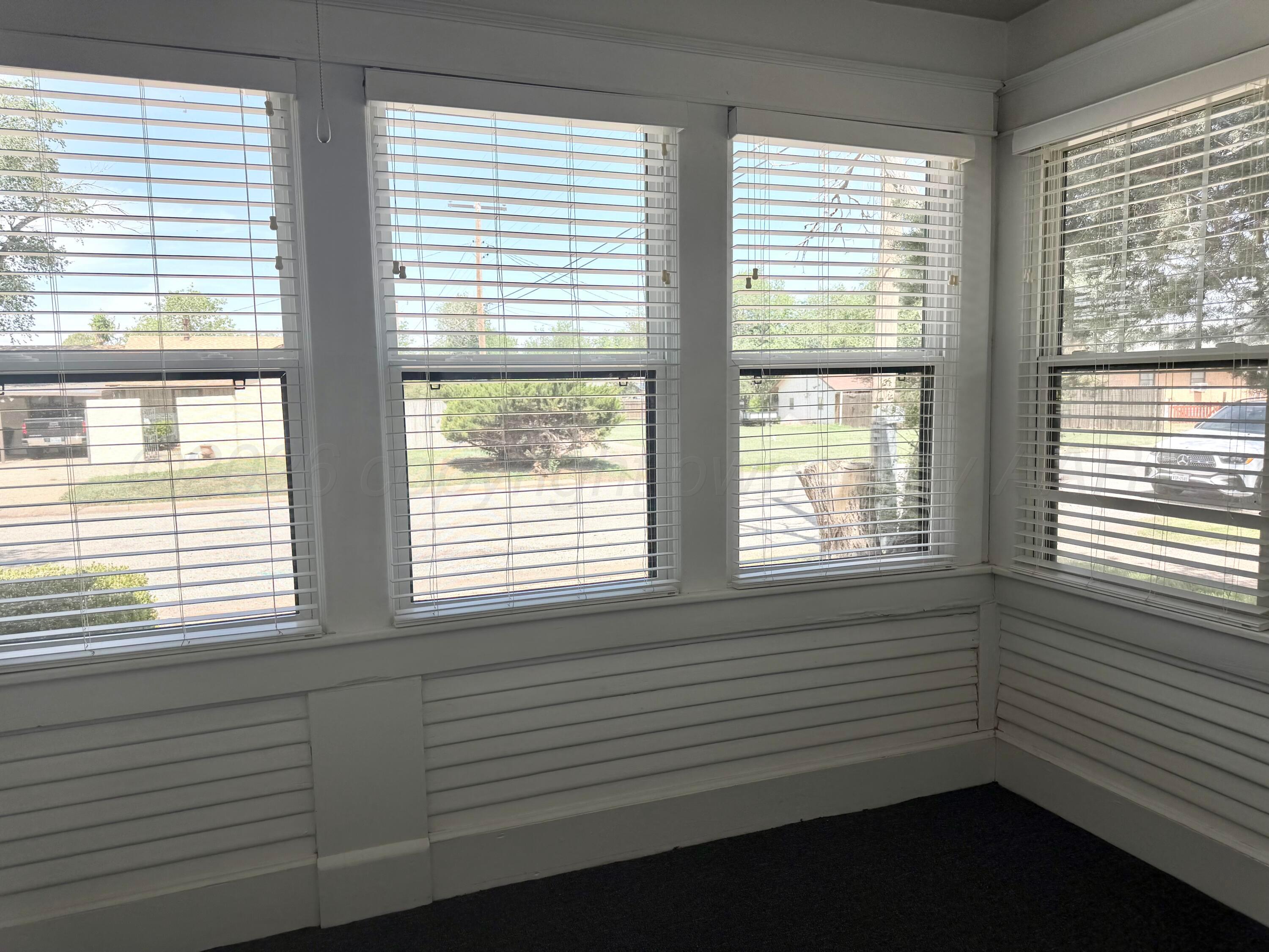 809 14th Street Canyon, TX 79015 - Photo 19 of 22 Sunroom