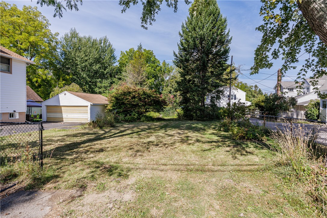 21 Clematis Street Rochester, NY 14612 - Photo 1 of 7