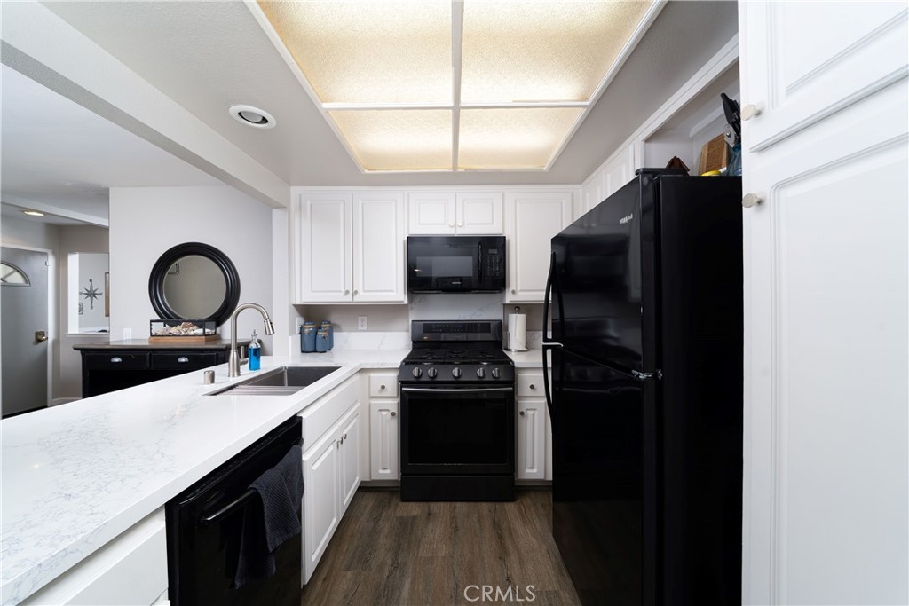 27 Vía Lavendera Rancho Santa Margarita, CA 92688 - Photo 3 of 50