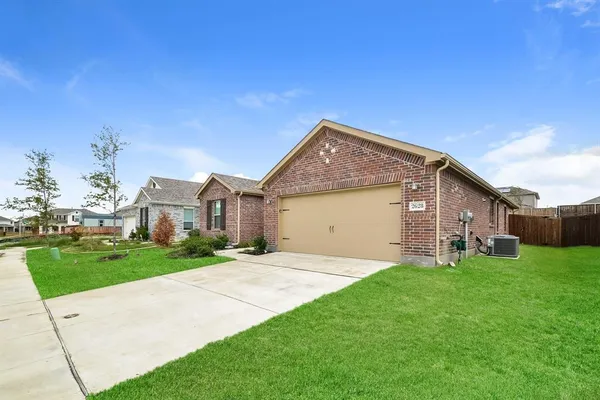 $1,940 | 2628 Warren Lane, Aubrey, TX 76227