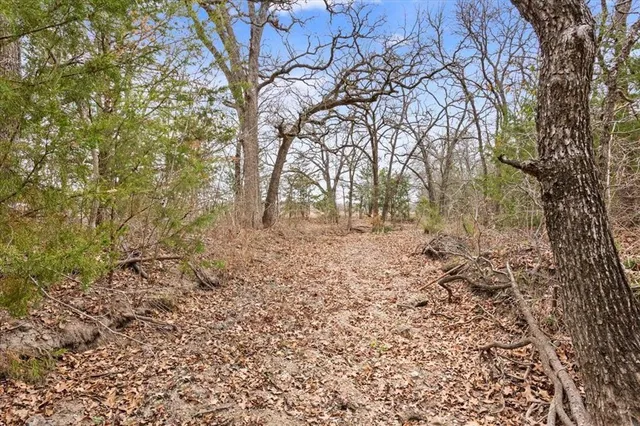 $325,000 | 1879 Longhorn Parkway, Axtell, TX 76624