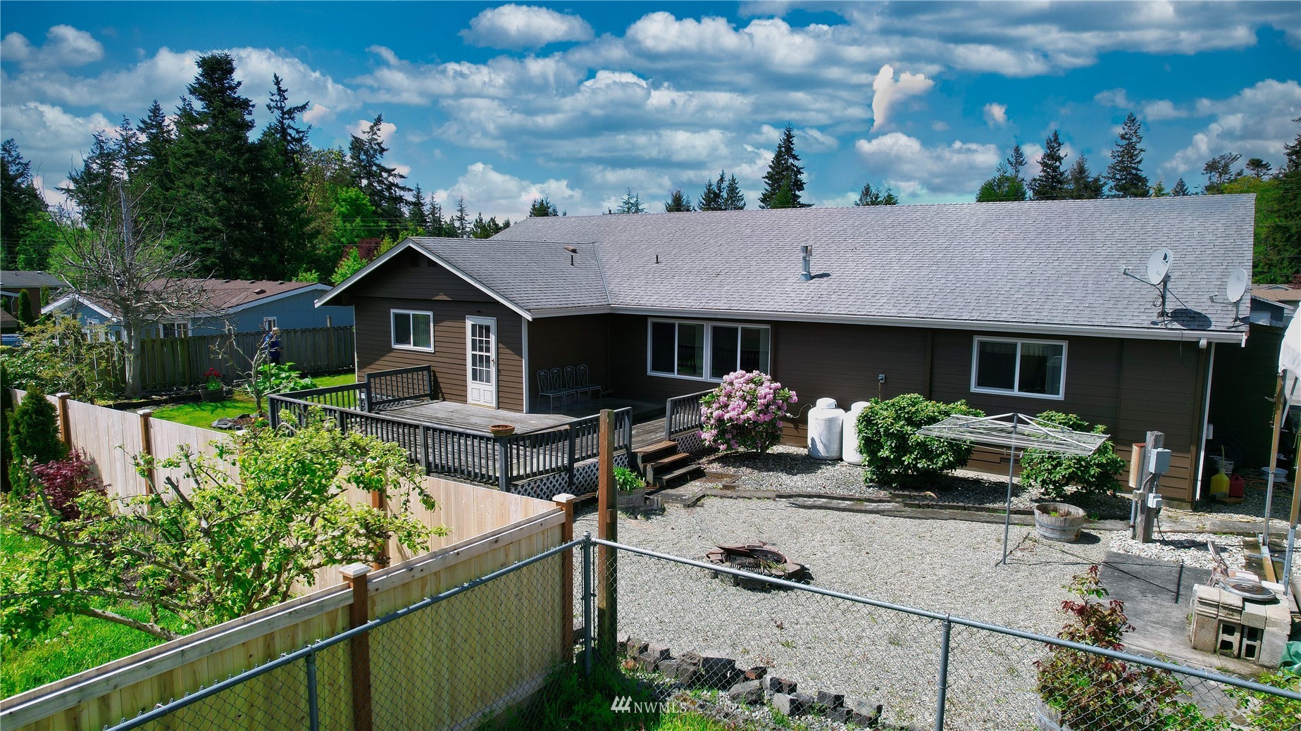 957 South Falcon Road Camano Island, WA 98282 - Photo 24 of 25 Gallery Image 24