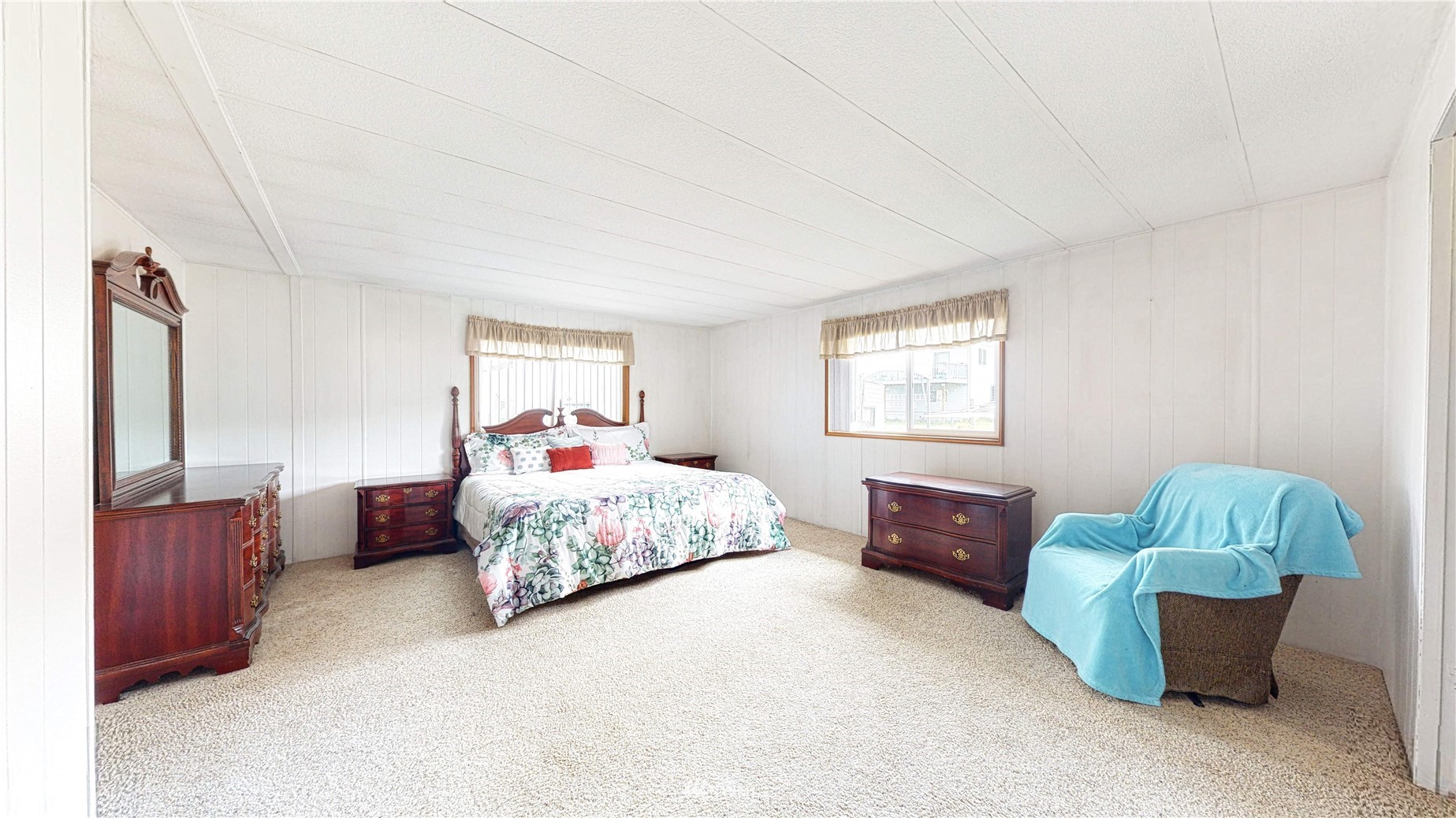 957 South Falcon Road Camano Island, WA 98282 - Photo 10 of 25 Gallery Image 10