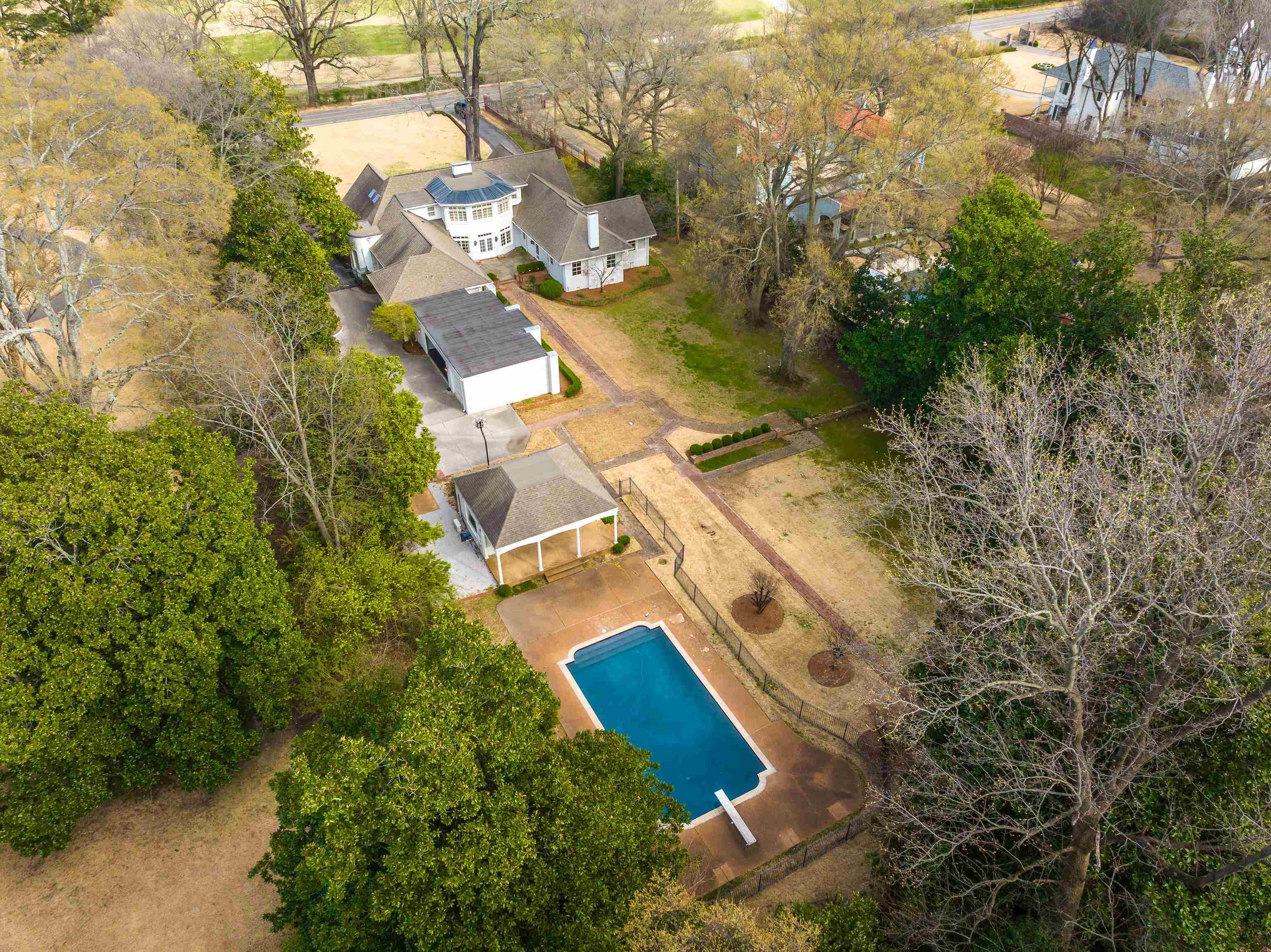 505 Goodwyn Street Memphis, TN 38111 - Photo 2 of 40 an aerial view of residential house with outdoor space