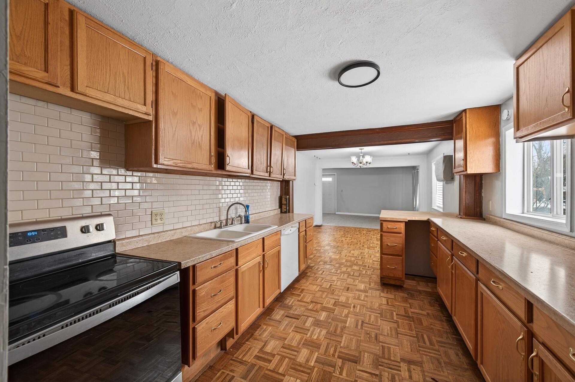 3916 Main Street Northeast Columbia Heights, MN 55421 - Photo 12 of 59