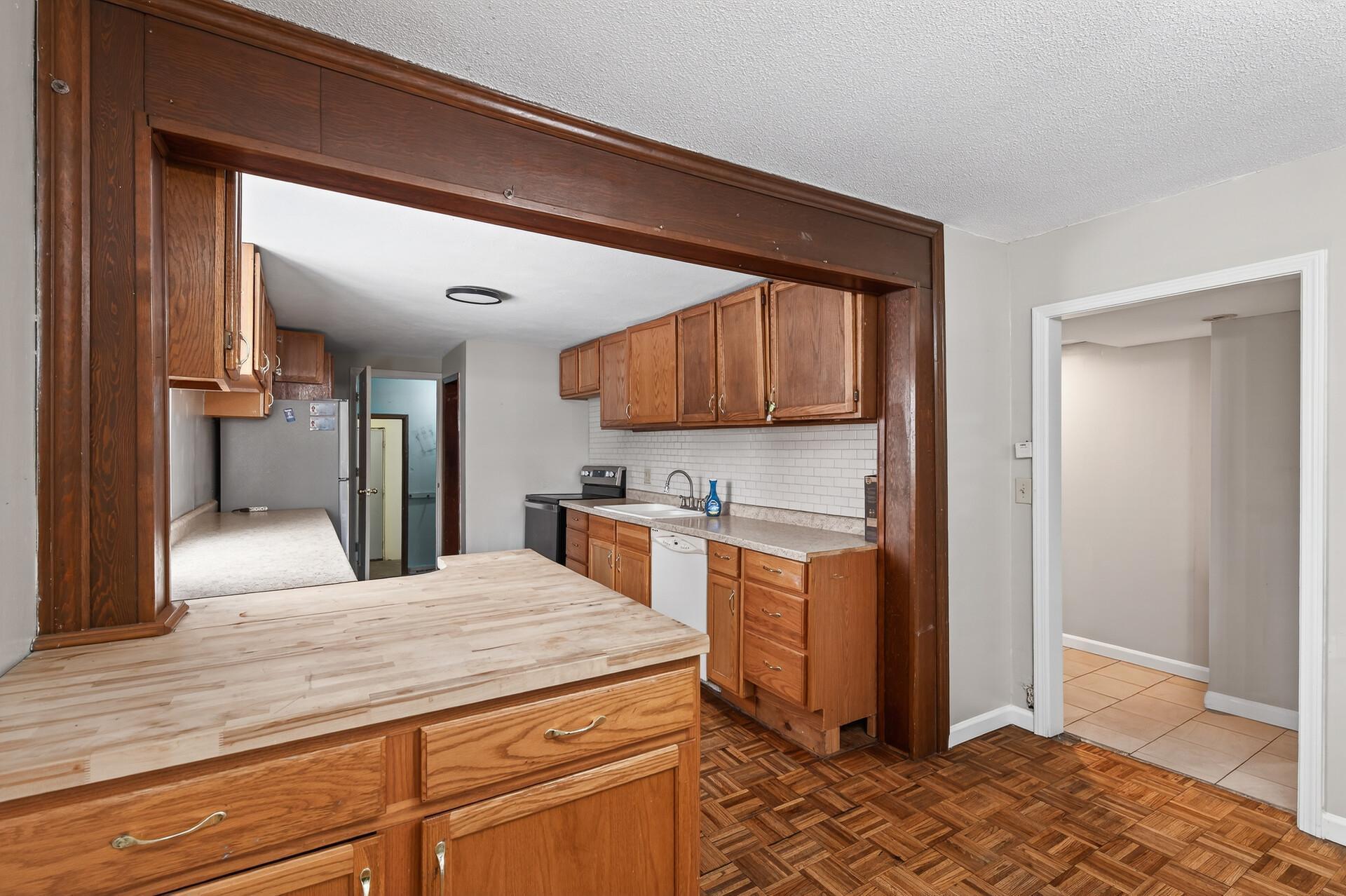 3916 Main Street Northeast Columbia Heights, MN 55421 - Photo 10 of 59