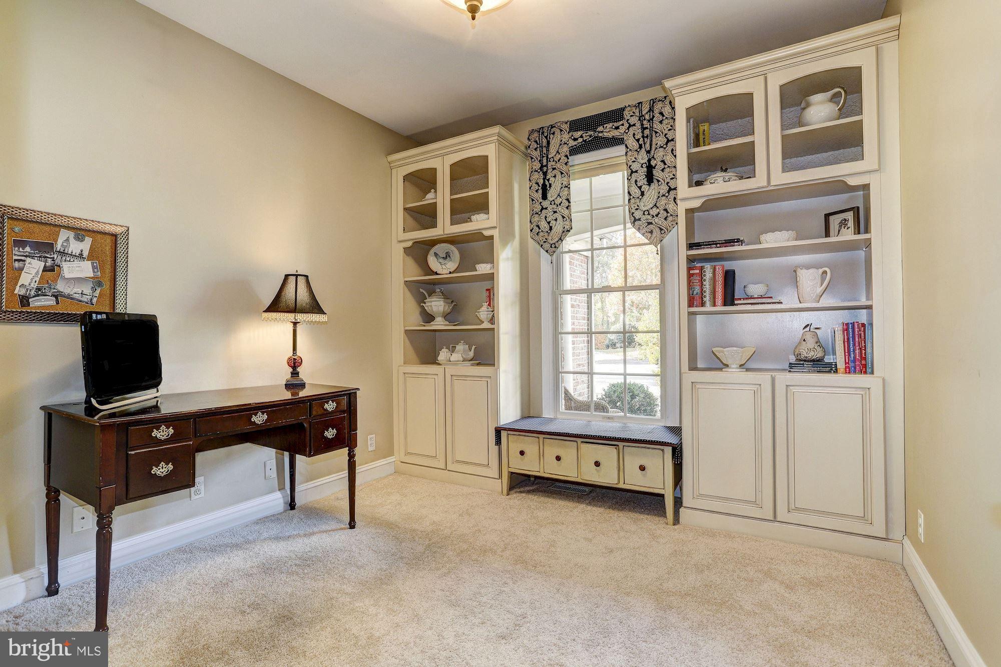 2679 Golf Island Road Ellicott City, MD 21042 - Photo 24 of 63 Den