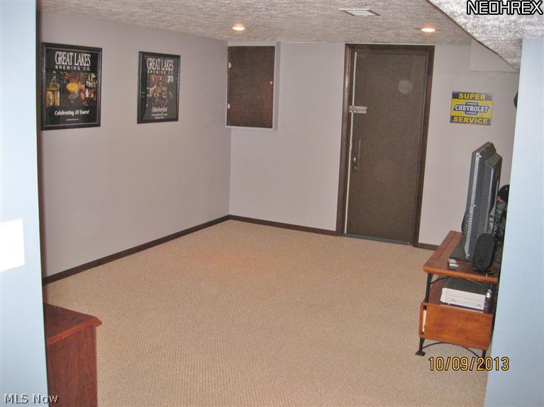 4125 Mayfair Road Uniontown, OH 44685 - Photo 15 of 19