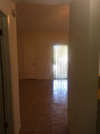 $950 | 630 Maiden Lane, Unit H, Austin, TX 78705