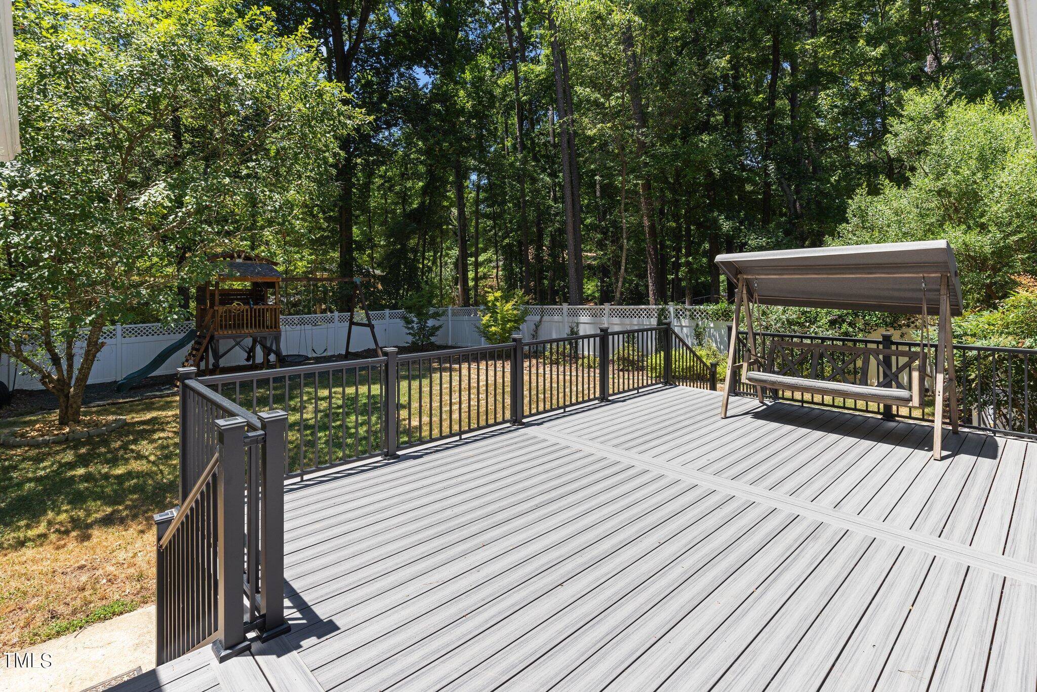 8809 Leesville Road Raleigh, NC 27613 - Photo 29 of 32 Deck1