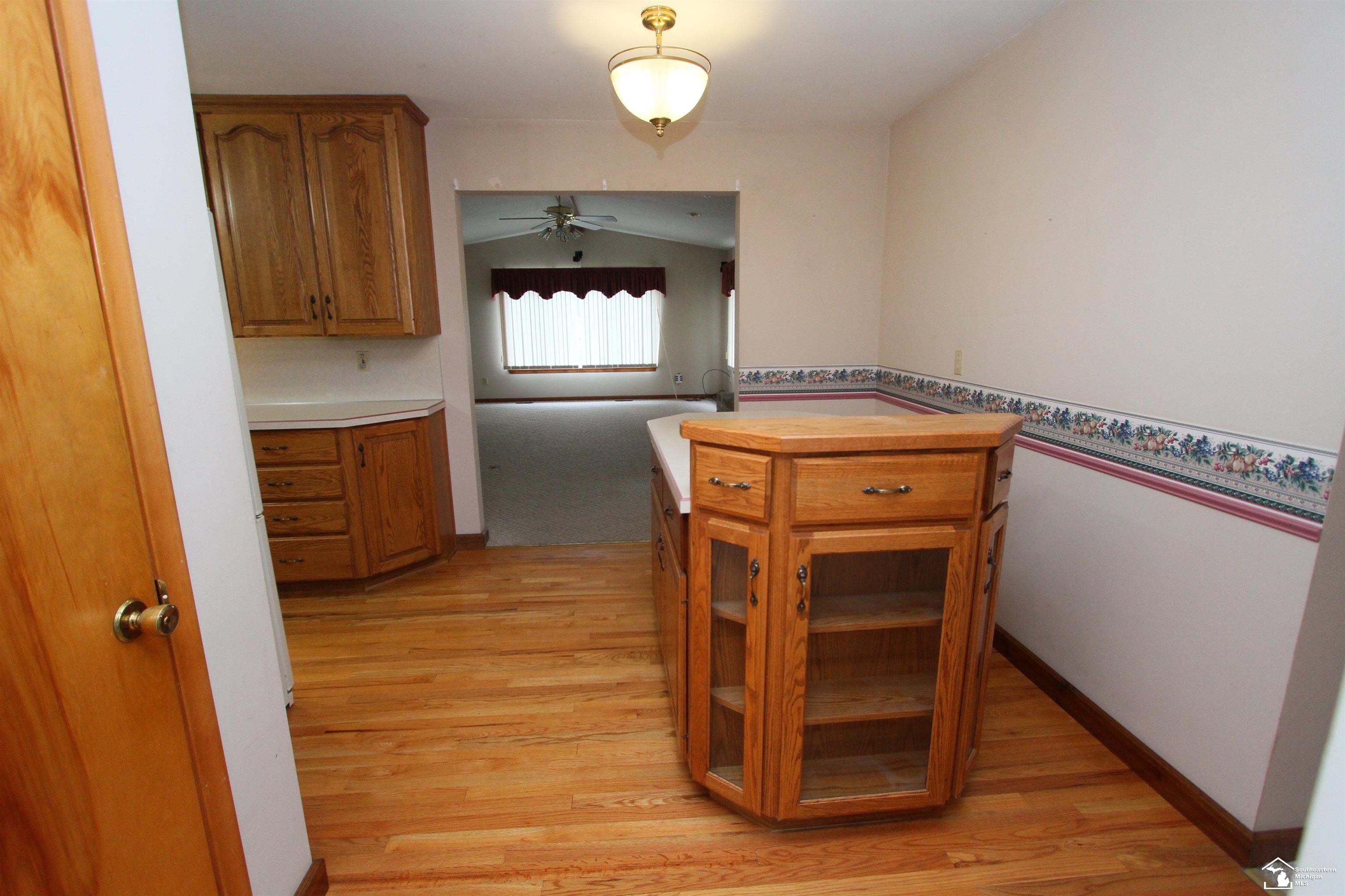 6065 War Road Monroe, MI 48162 - Photo 9 of 38