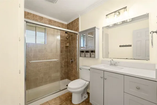 $1,350 | 703 Overbluff Street, Channelview, TX 77530