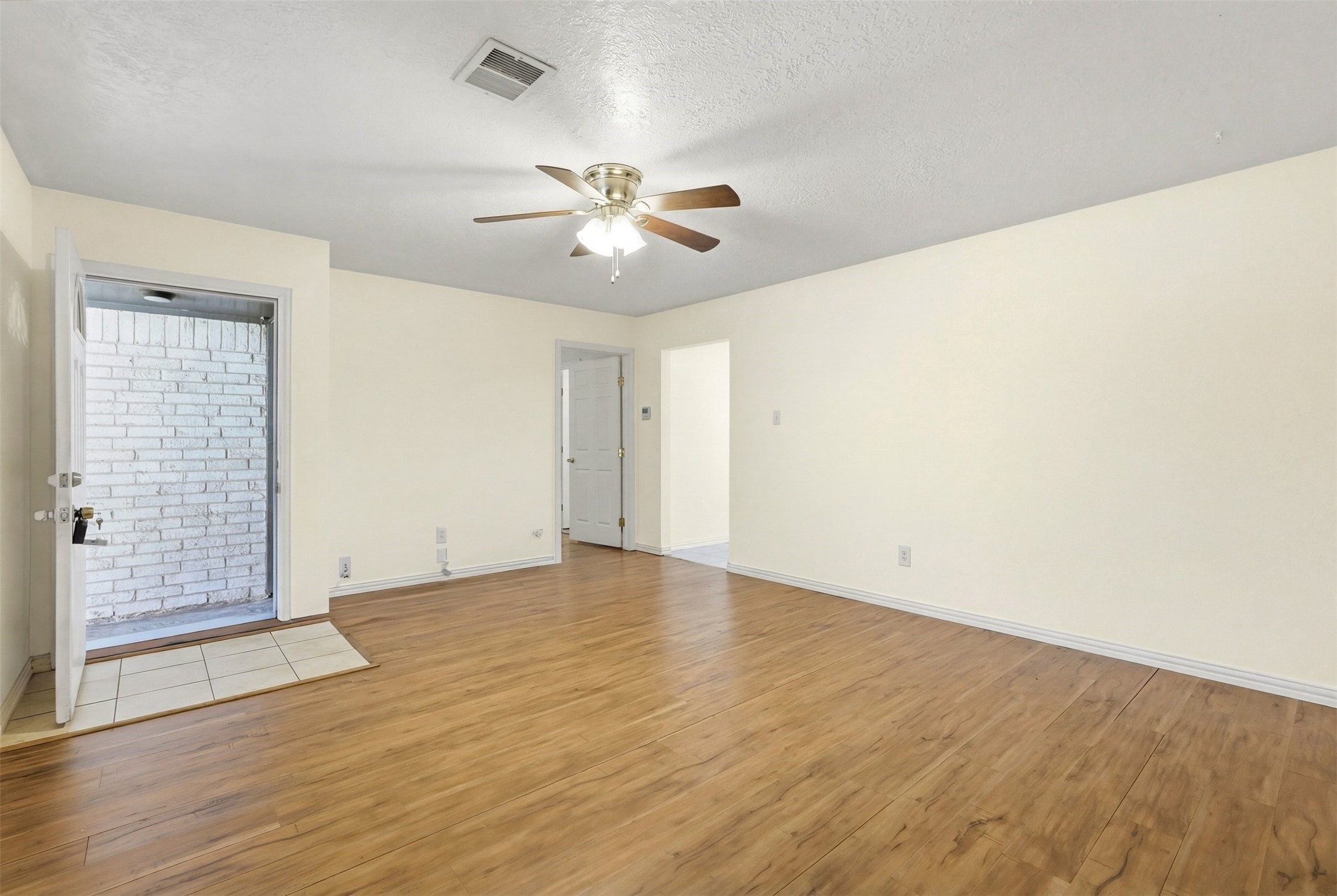 703 Overbluff Street Channelview, TX 77530 - Photo 8 of 24