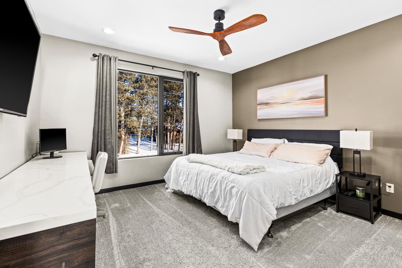 2727 Minnesota Avenue Duluth, MN 55802 - Photo 46 of 76