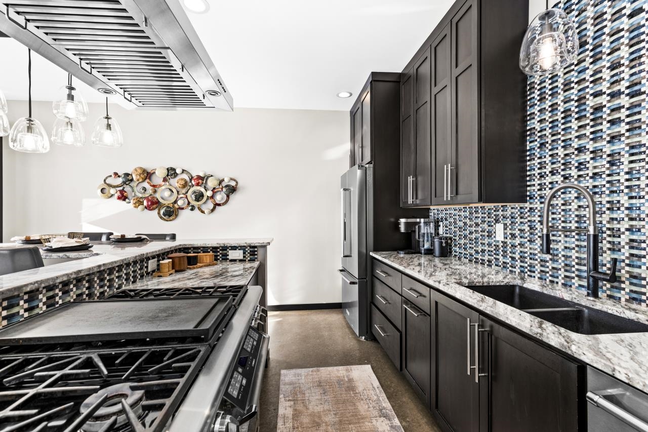 2727 Minnesota Avenue Duluth, MN 55802 - Photo 9 of 76