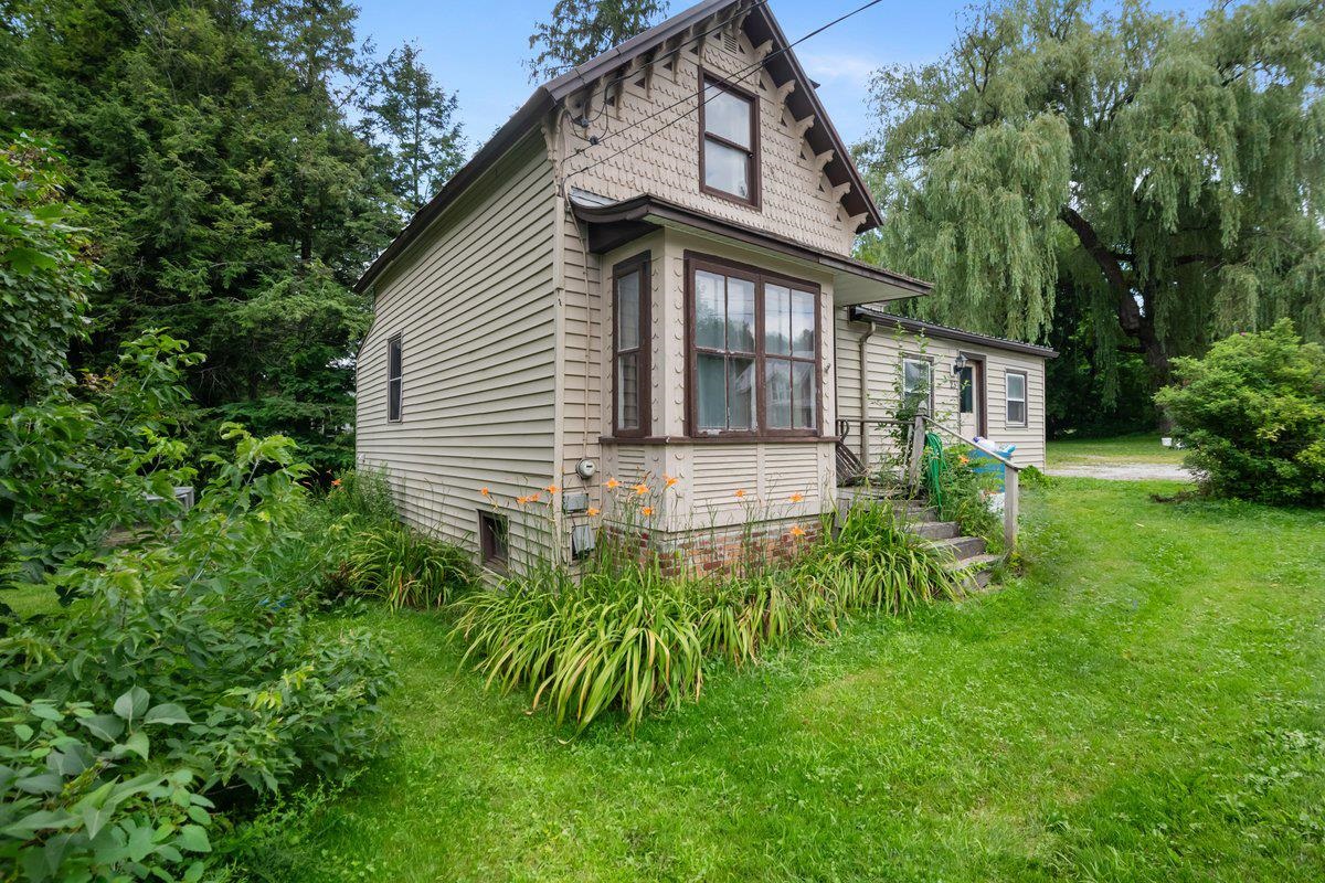 23 Hanna Road Highgate, VT 05459 - Photo 2 of 30