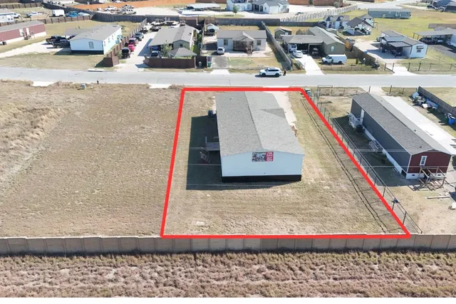 a view of entryway an outdoor space