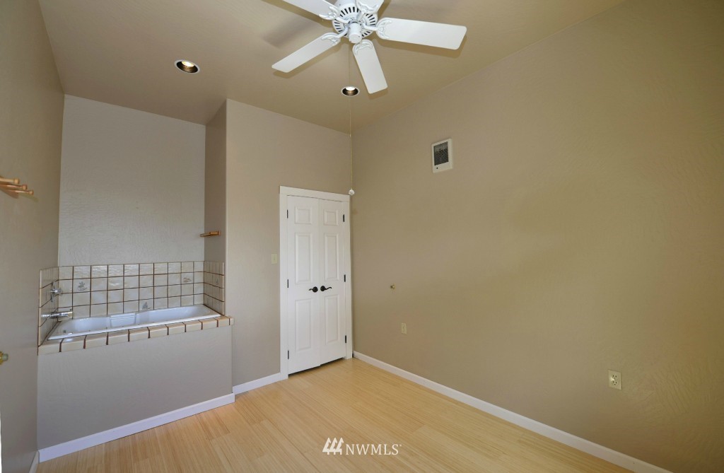 43 Davis Lake Ranch Road Winthrop, WA 98862 - Photo 14 of 25 Gallery Image 14