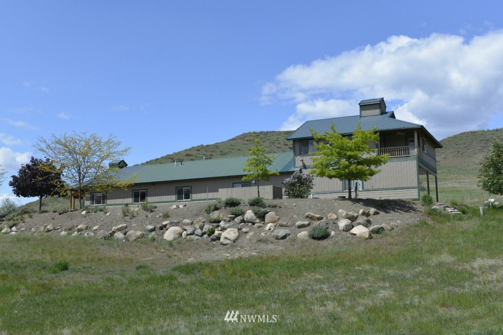43 Davis Lake Ranch Road Winthrop, WA 98862 - Photo 3 of 25 Gallery Image 3
