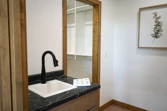 $683,000 | 1655 Arnie's Court, De Pere, WI 54115