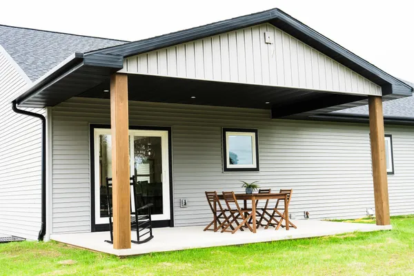 $683,000 | 1655 Arnie's Court, De Pere, WI 54115