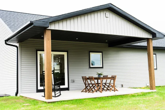 $683,000 | 1655 Arnie's Court, De Pere, WI 54115