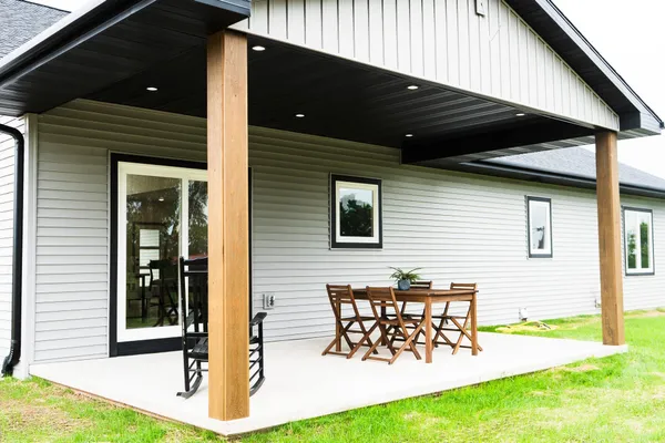 $683,000 | 1655 Arnie's Court, De Pere, WI 54115