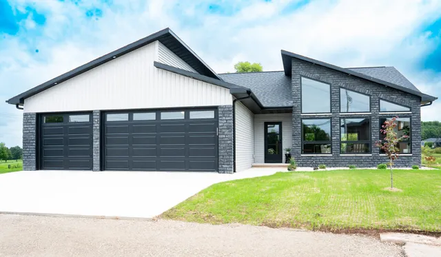 $683,000 | 1655 Arnie's Court, De Pere, WI 54115