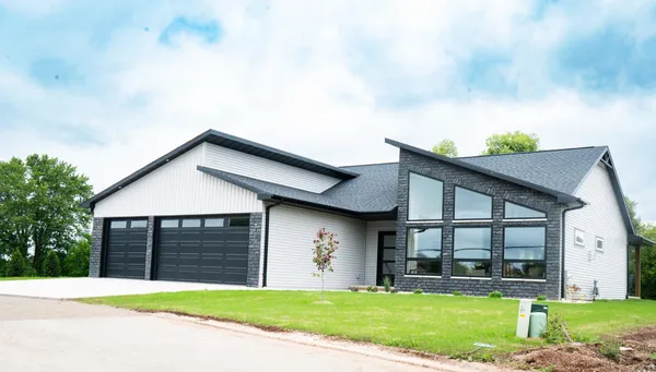 $683,000 | 1655 Arnie's Court, De Pere, WI 54115