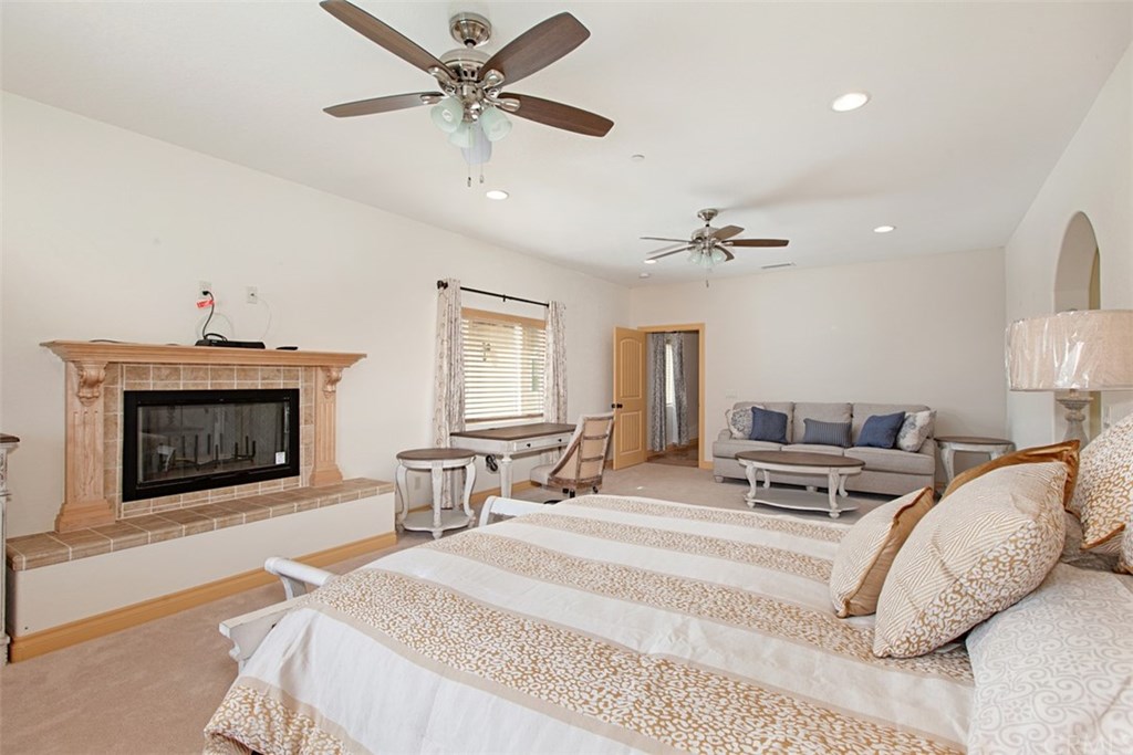 34310 Rawson Road Winchester, CA 92596 - Photo 29 of 63 Downstairs master with fireplace