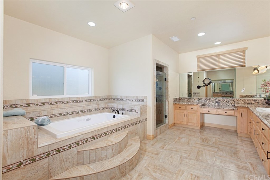 34310 Rawson Road Winchester, CA 92596 - Photo 31 of 63 Master bath