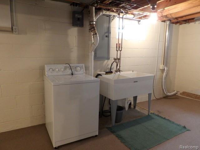 15779 Champaign Road Allen Park, MI 48101 - Photo 49 of 52 101_4963.JPG