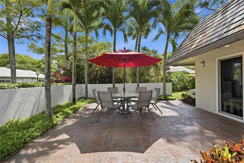 $730,000 | 4002 South Cypress Lane, Unit P17, Pompano Beach, FL 33069