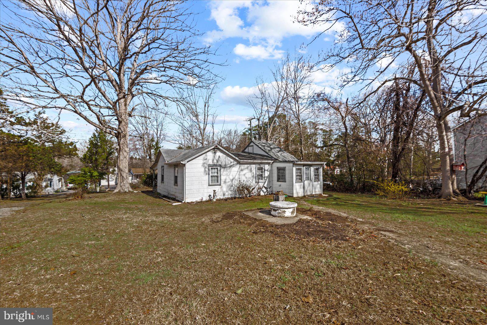 140 Barrett Heights Road Stafford, VA 22554 - Photo 22 of 39 a view of a house with a large tree in front of it