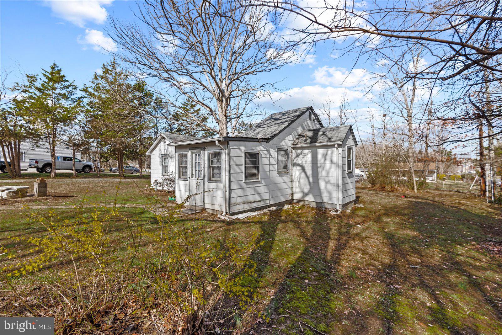 140 Barrett Heights Road Stafford, VA 22554 - Photo 23 of 39 a view of a house with a yard
