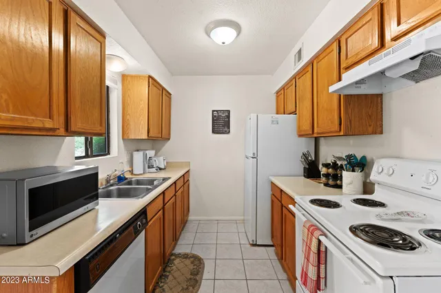 $1,600 | 540 South West Road, Unit 26, Wickenburg, AZ 85390