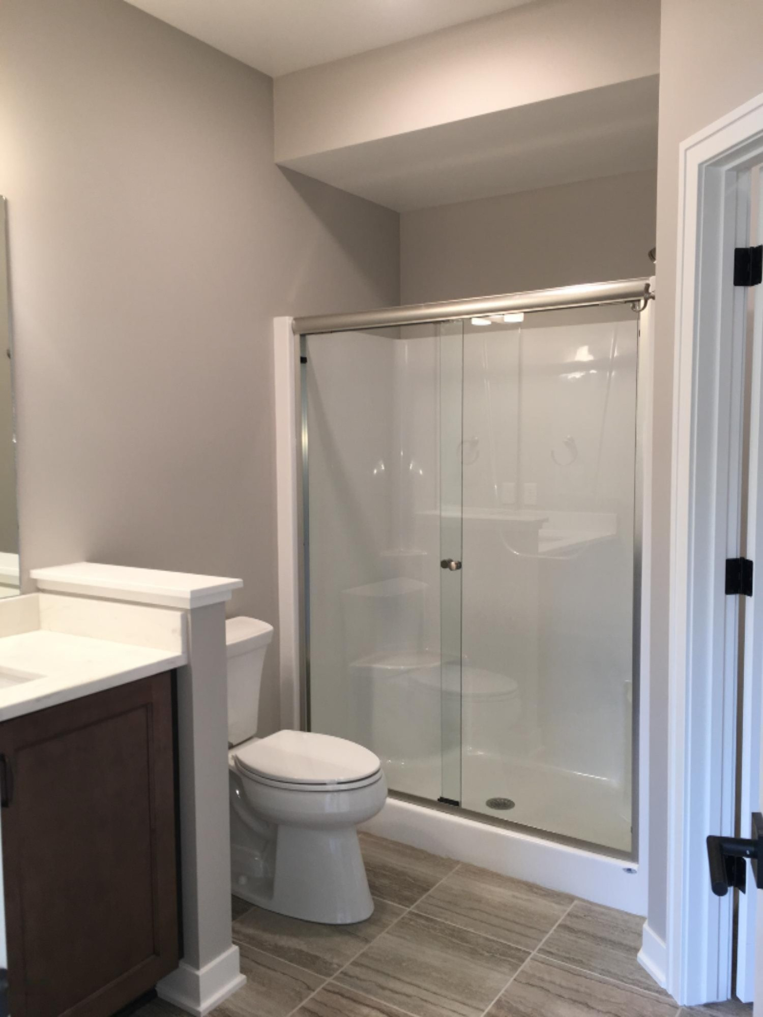 3427 Dunns Ridge, Unit 45 Kalamazoo, MI 49009 - Photo 20 of 28 Guest bathroom shower