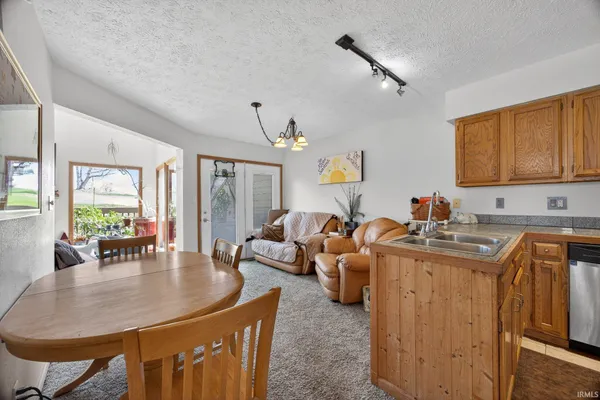 $239,000 | 9557 South Lake Ridge Drive, Unit 140, Bloomington, IN 47401