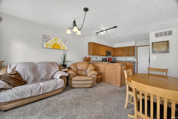 $239,000 | 9557 South Lake Ridge Drive, Unit 140, Bloomington, IN 47401