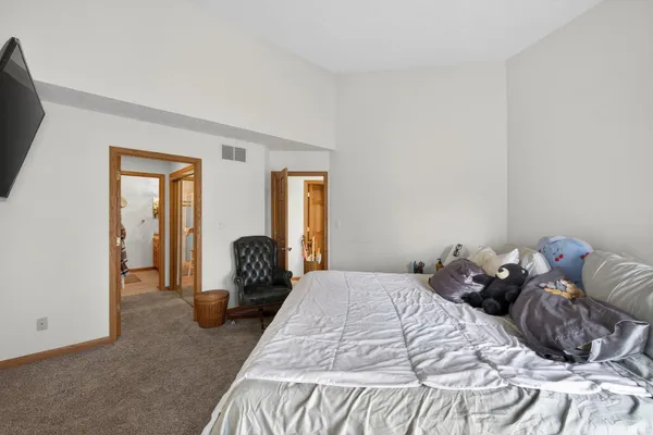 $239,000 | 9557 South Lake Ridge Drive, Unit 140, Bloomington, IN 47401