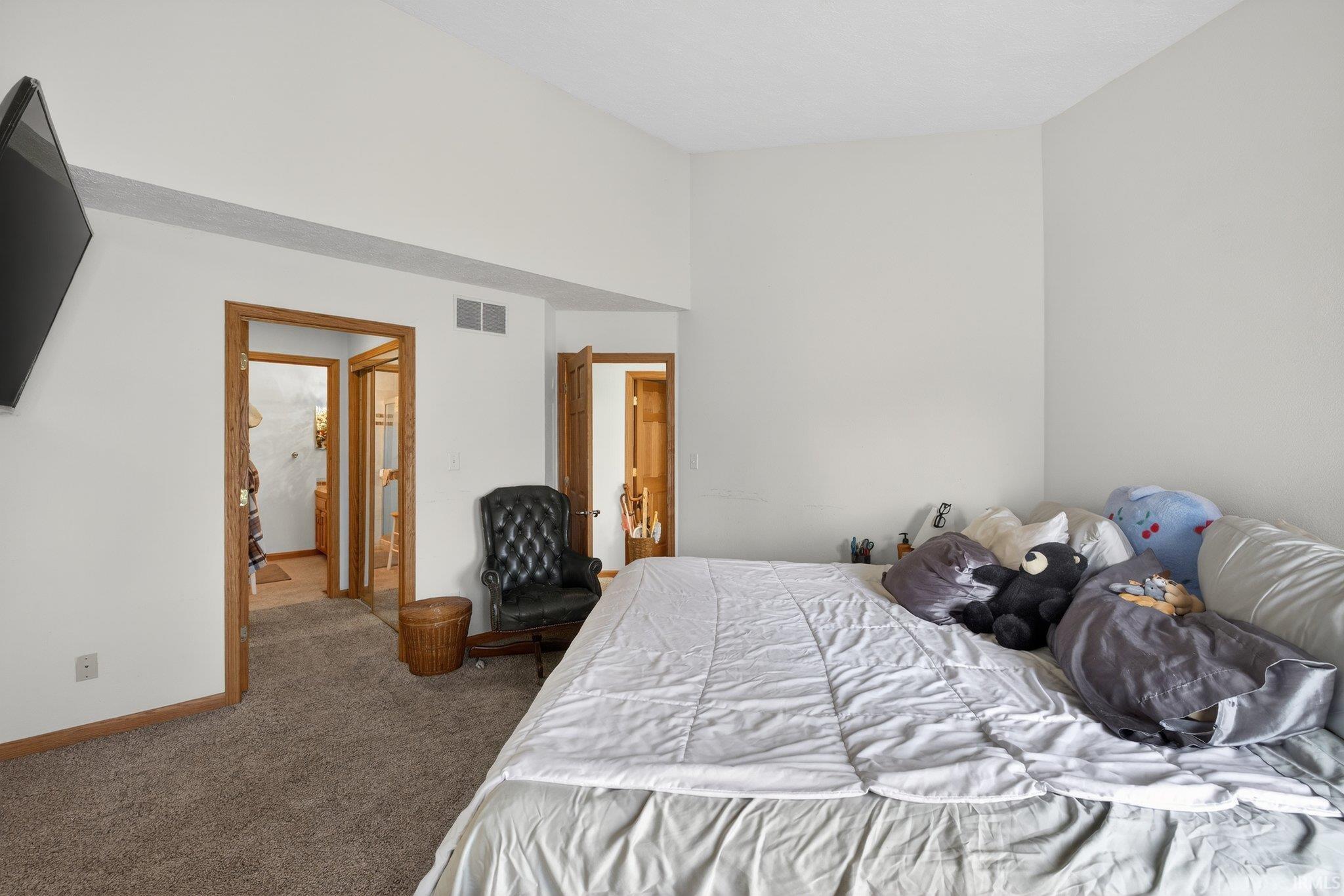 9557 South Lake Ridge Drive, Unit 140 Bloomington, IN 47401 - Photo 10 of 17