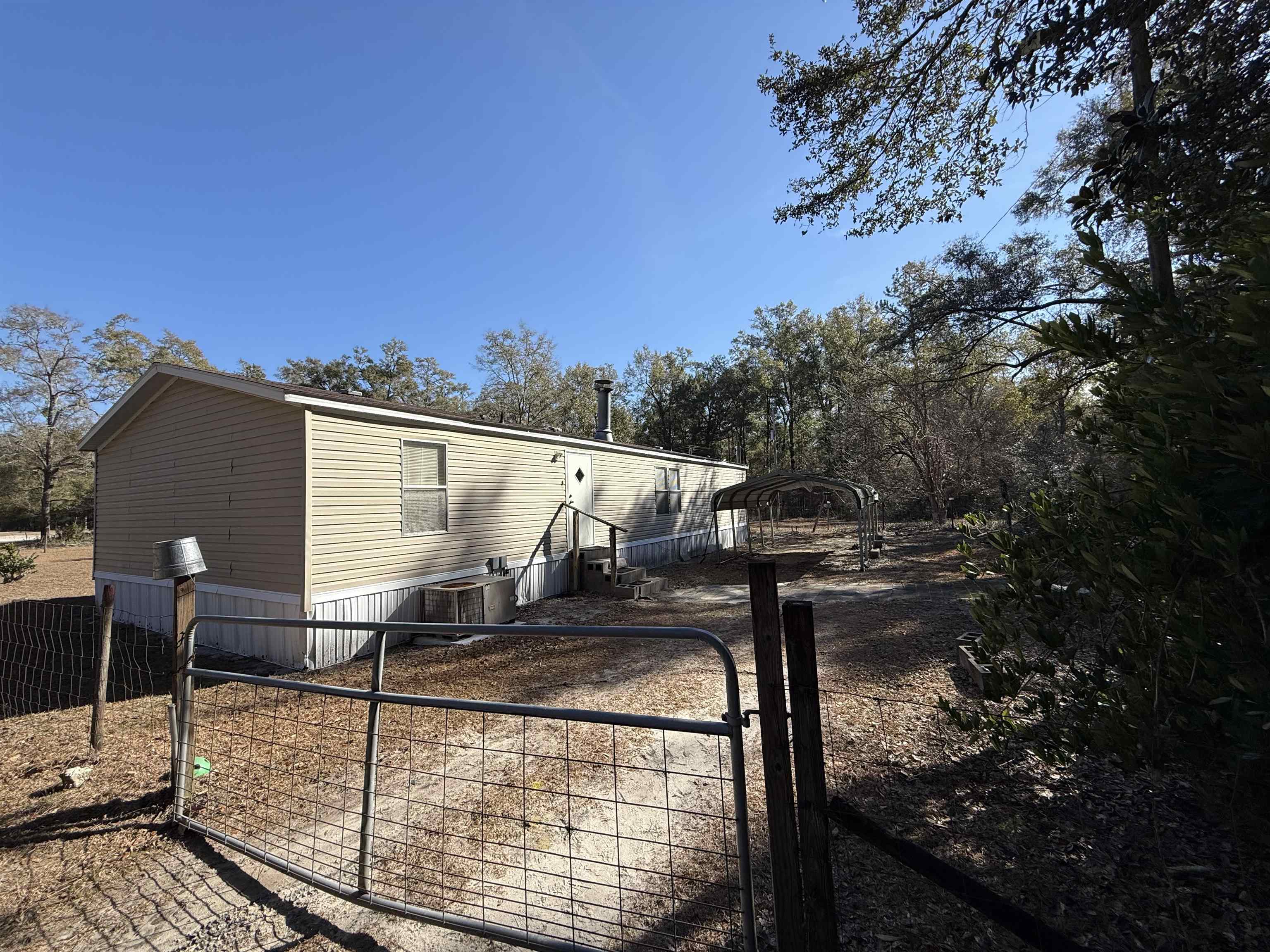 121 Roberts-Williams Road Crawfordville, FL 32327 - Photo 2 of 10