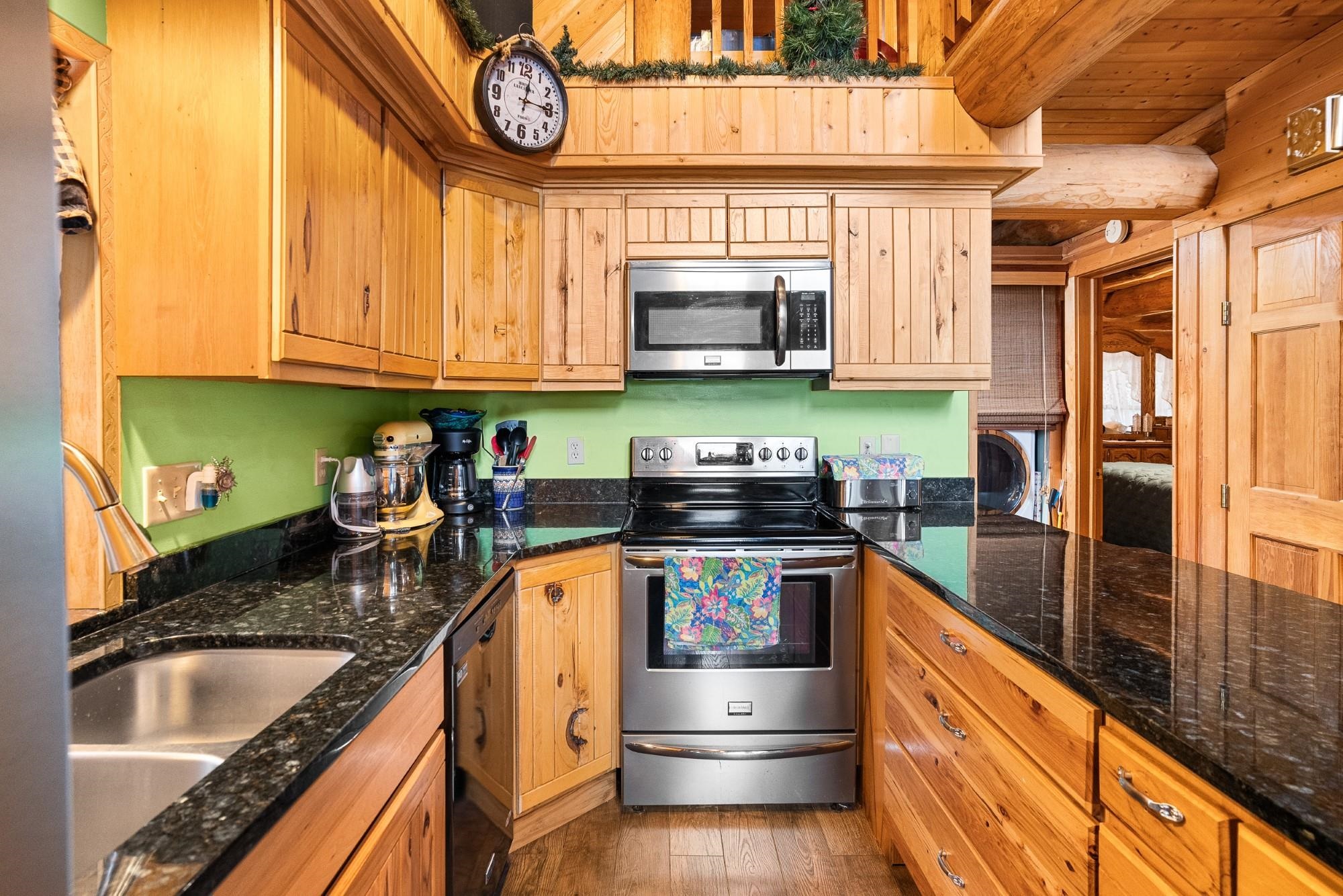5059 South Swenson Road Deer Park, WA 99006 - Photo 9 of 48 Gallery Image 9
