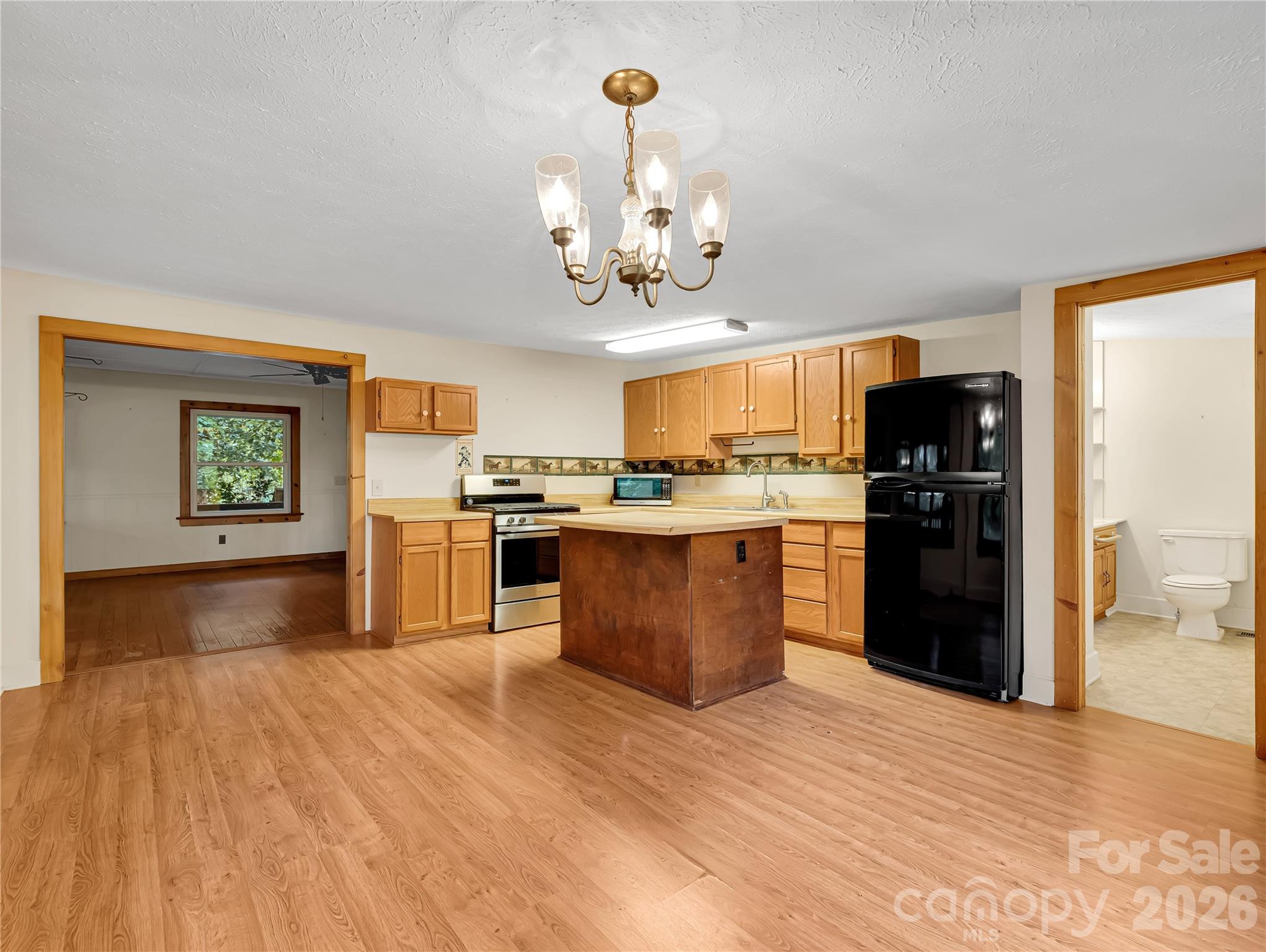 989 Fox Mountain Road Columbus, NC 28722 - Photo 15 of 46 Gallery Image 15