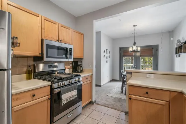 $324,900 | 407 The Crossings Lane, Woodstock, GA 30189