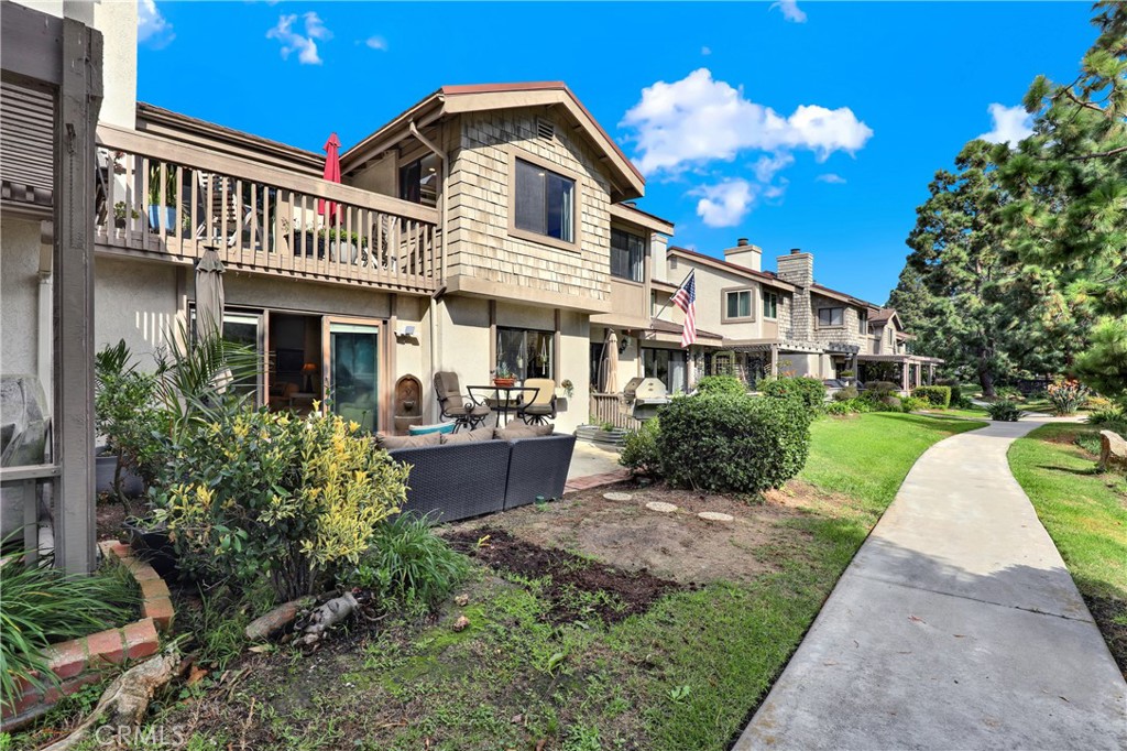 27112 Mill Pond Road, Unit 2 Dana Point, CA 92624 - Photo 33 of 51 View of the back of the property