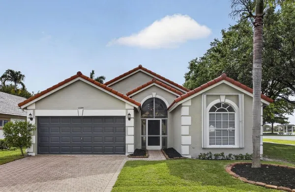$649,000 | 1599 Oak Berry Circle, Wellington, FL 33414